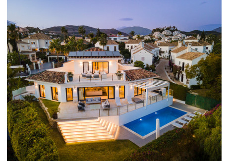 Dom na sprzedaż - Marbella, Nueva Andalucía, Nueva Andalucia, Málaga, Hiszpania, 397 m², 3 295 000 Euro (14 069 650 PLN), NET-FLP0125