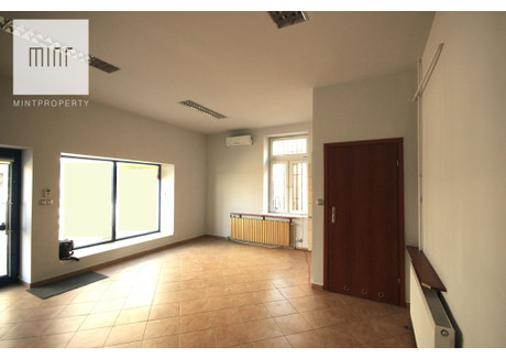 Lokal handlowy do wynajęcia - Rynek Centrum, Debica, 32 m², 1700 PLN, NET-22400