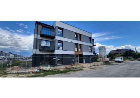 Mieszkanie na sprzedaż - Leszno, 43,46 m², 299 900 PLN, NET-35