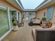 Dom na sprzedaż - 16941 Bedford Ln Huntington Beach, Usa, 179,02 m², 1 990 000 USD (8 099 300 PLN), NET-101022436