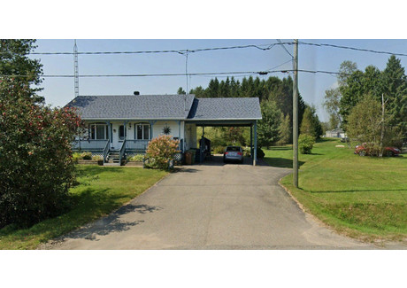 Dom na sprzedaż - 62 Route Philomène-Thibodeau, Saint-Alban, QC G0A3B0, CA Saint-Alban, Kanada, 181 m², 163 933 USD (645 895 PLN), NET-97360333
