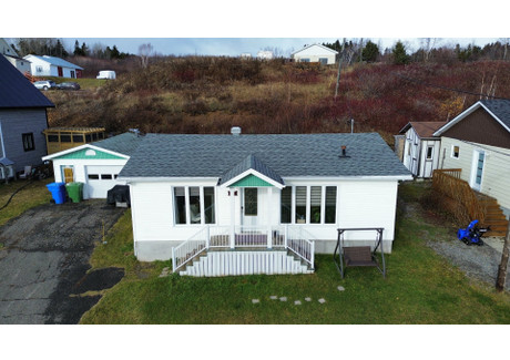 Dom na sprzedaż - 195 Route 132 E., Port-Daniel/Gascons, QC G0C1P0, CA Port-Daniel/gascons, Kanada, 72 m², 149 153 USD (607 051 PLN), NET-102583399