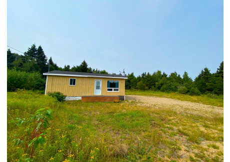 Dom na sprzedaż - 317 Rue de Port-aux-Quilles, Saint-Siméon, QC G0T1X0, CA Saint-Siméon, Kanada, 60 m², 71 674 USD (291 714 PLN), NET-100080194