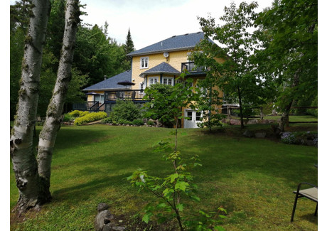 Dom na sprzedaż - 93 Ch. des Bleuets, Saint-Donat, QC J0T2C0, CA Saint-Donat, Kanada, 221 m², 638 880 USD (2 619 406 PLN), NET-91608425