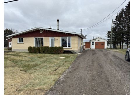 Dom na sprzedaż - 3150 Route Ste-Geneviève, Canton Tremblay, QC G7H5B2, CA Canton Tremblay, Kanada, 124 m², 170 916 USD (695 629 PLN), NET-102386528