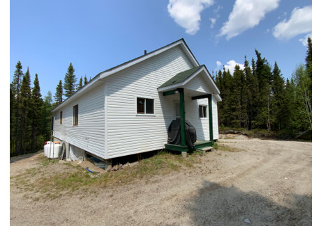 Dom na sprzedaż - Deuxième Lac Jeannot, Mont-Valin, QC G0V1G0, CA Mont-Valin, Kanada, 121 m², 141 828 USD (581 495 PLN), NET-96914751