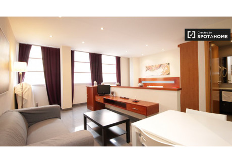 Mieszkanie do wynajęcia - Barcelona, Hiszpania, 50 m², 2673 USD (10 828 PLN), NET-69288176