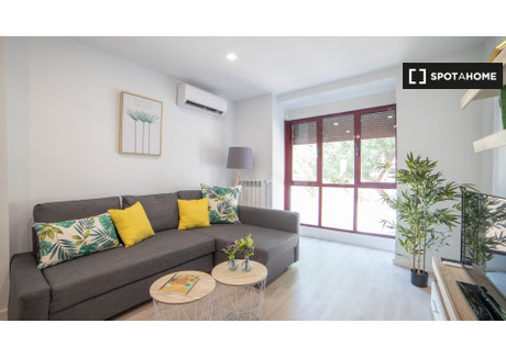 Mieszkanie do wynajęcia - Madrid, Hiszpania, 62 m², 1621 USD (6387 PLN), NET-75366372