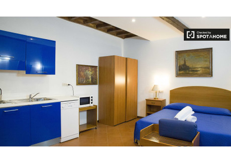 Mieszkanie do wynajęcia - Rome, Włochy, 25 m², 1743 USD (6867 PLN), NET-75807218