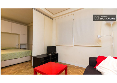 Mieszkanie do wynajęcia - Madrid, Hiszpania, 35 m², 1949 USD (7855 PLN), NET-77933522
