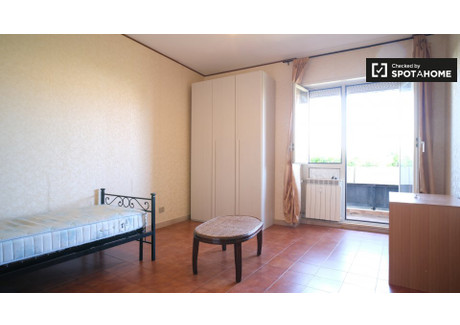 Pokój do wynajęcia - Rome, Włochy, 50 m², 426 USD (1707 PLN), NET-78721041