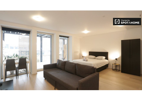 Mieszkanie do wynajęcia - Brussels, Belgia, 50 m², 1753 USD (7276 PLN), NET-79095293