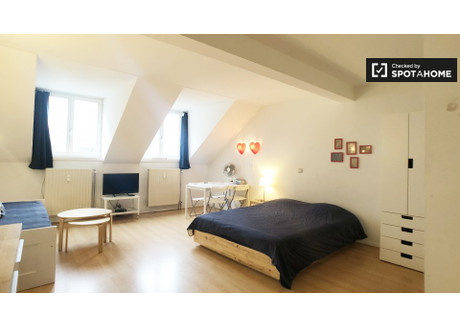 Mieszkanie do wynajęcia - Brussels, Belgia, 35 m², 727 USD (2960 PLN), NET-79091350