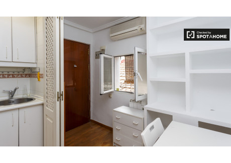 Mieszkanie do wynajęcia - Madrid, Hiszpania, 25 m², 811 USD (3194 PLN), NET-79092883