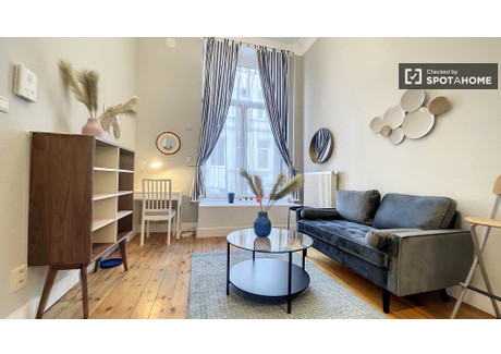 Mieszkanie do wynajęcia - Brussels, Belgia, 30 m², 903 USD (3529 PLN), NET-79105048