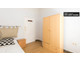Pokój do wynajęcia - Granada, Hiszpania, 90 m², 380 USD (1497 PLN), NET-79107625