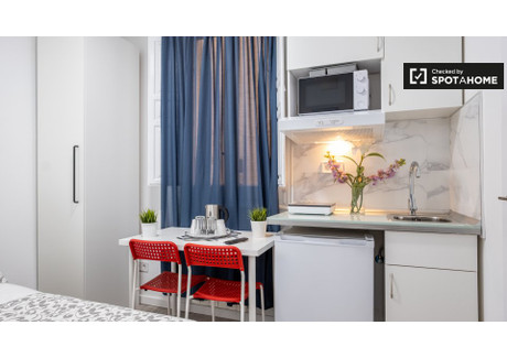 Mieszkanie do wynajęcia - Madrid, Hiszpania, 20 m², 1070 USD (4215 PLN), NET-79107807