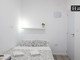 Mieszkanie do wynajęcia - Madrid, Hiszpania, 25 m², 1176 USD (4741 PLN), NET-79107808