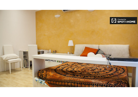 Mieszkanie do wynajęcia - Rome, Włochy, 60 m², 923 USD (3636 PLN), NET-79102146