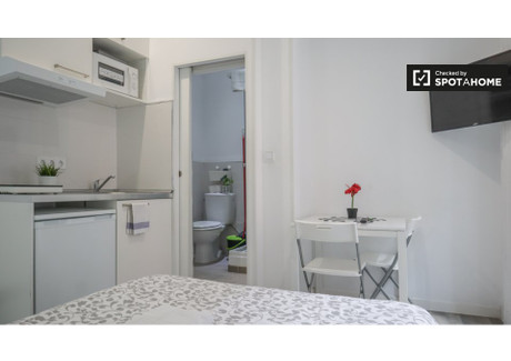 Mieszkanie do wynajęcia - Madrid, Hiszpania, 19 m², 2380 USD (9592 PLN), NET-79779295