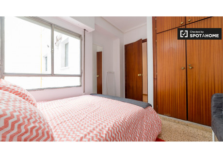 Pokój do wynajęcia - Valencia, Hiszpania, 90 m², 390 USD (1597 PLN), NET-88247983