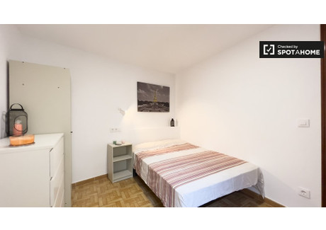 Pokój do wynajęcia - Barcelona, Hiszpania, 75 m², 433 USD (1798 PLN), NET-81875217