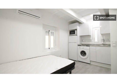 Mieszkanie do wynajęcia - Madrid, Hiszpania, 25 m², 753 USD (3124 PLN), NET-90314356