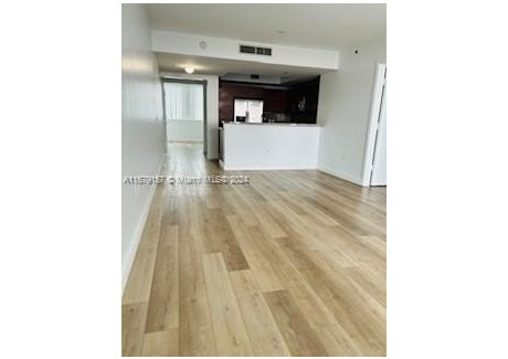 Mieszkanie do wynajęcia - 2681 N Flamingo Rd Sunrise, Usa, 118,08 m², 3200 USD (13 120 PLN), NET-101492935