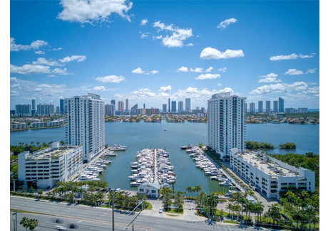 Mieszkanie na sprzedaż - 17301 E Biscayne Blvd North Miami Beach, Usa, 206,15 m², 1 947 995 USD (7 928 340 PLN), NET-102982820