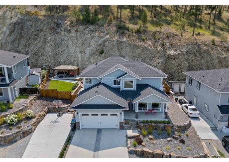 Dom na sprzedaż - 1219 Monte Vista Avenue Kelowna, Kanada, 263,47 m², 934 898 USD (3 805 035 PLN), NET-99704961