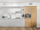 Dom na sprzedaż - 407 210 E 5TH AVENUE Vancouver, Kanada, 58,9 m², 584 599 USD (2 332 548 PLN), NET-97014942