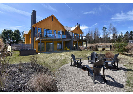 Komercyjne do wynajęcia - 430 Allée des Chevaux-Blancs Mont-Tremblant, Kanada, 246,29 m², 6501 USD (26 134 PLN), NET-97014837