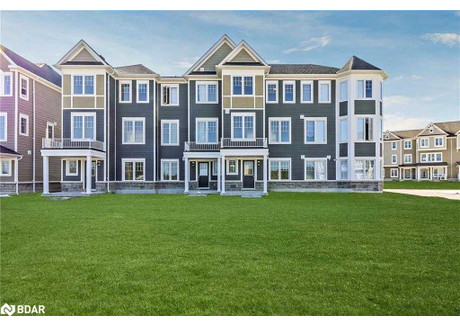 Komercyjne na sprzedaż - 15 Lana Circle Wasaga Beach, Kanada, 166,67 m², 427 382 USD (1 636 873 PLN), NET-100829580