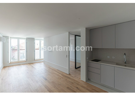 Mieszkanie na sprzedaż - Porto, Portugalia, 52 m², 296 433 USD (1 212 410 PLN), NET-94611099