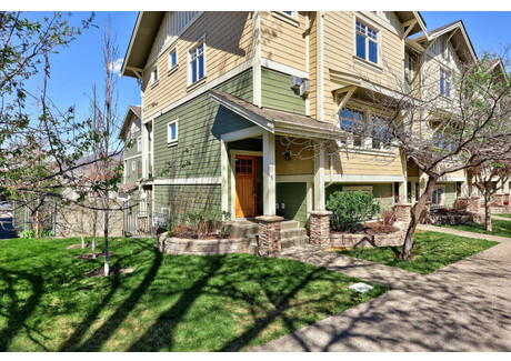 Dom na sprzedaż - 576 NICOLA Street Kamloops, Kanada, 164,44 m², 479 762 USD (1 952 631 PLN), NET-102461795