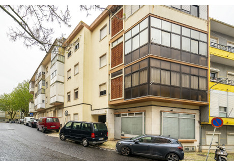 Mieszkanie na sprzedaż - Amadora, Portugalia, 51 m², 174 277 USD (705 823 PLN), NET-96575553