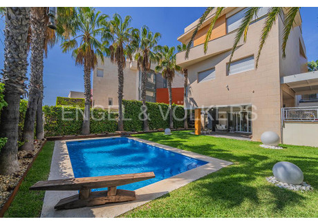 Dom na sprzedaż - Carrer Girona, 28, 03001 Alacant, Alicante, España Alicante (Alacant), Hiszpania, 350 m², 1 846 396 USD (7 090 159 PLN), NET-90043216