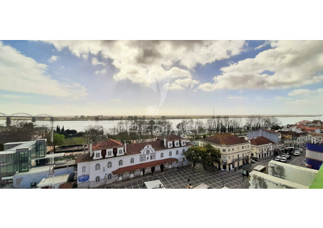 Biuro na sprzedaż - Vila Franca de Xira Vila Franca De Xira, Portugalia, 247 m², 474 362 USD (1 816 807 PLN), NET-87652242