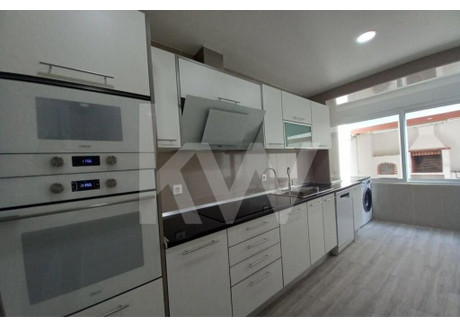 Mieszkanie na sprzedaż - Ericeira, Portugalia, 57 m², 343 117 USD (1 321 001 PLN), NET-98497996