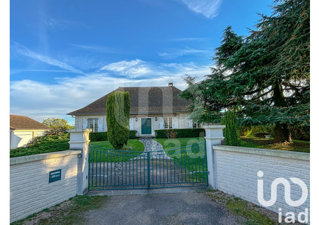 Dom na sprzedaż - Néris-Les-Bains, Francja, 174 m², 227 531 USD (932 875 PLN), NET-101656977