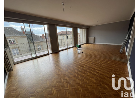 Mieszkanie na sprzedaż - Cholet, Francja, 107 m², 200 240 USD (818 982 PLN), NET-100963325