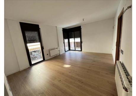 Dom na sprzedaż - Breda, Hiszpania, 82 m², 138 976 USD (568 412 PLN), NET-96057913