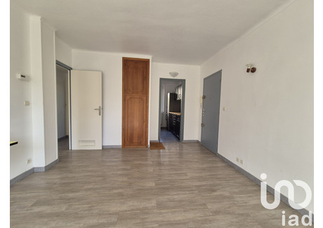 Mieszkanie na sprzedaż - Melun, Francja, 55 m², 113 867 USD (472 546 PLN), NET-99041721