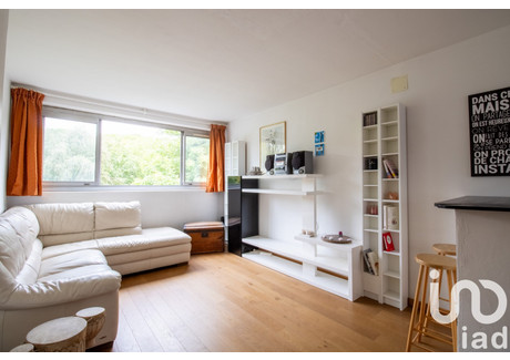 Mieszkanie na sprzedaż - Sucy-En-Brie, Francja, 70 m², 193 602 USD (789 898 PLN), NET-97178128