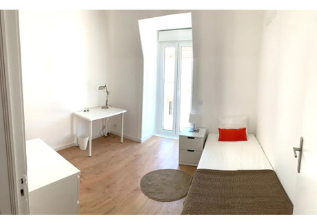 Mieszkanie do wynajęcia - Rua Barão de Sabrosa Lisbon, Portugalia, 150 m², 674 USD (2762 PLN), NET-100168908