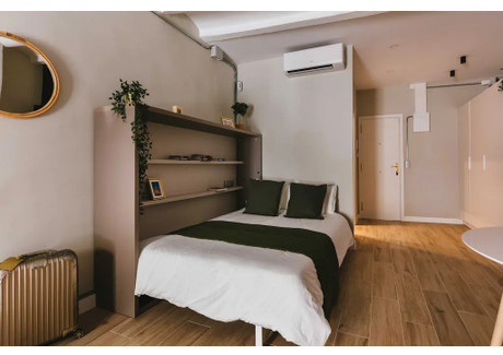 Mieszkanie do wynajęcia - Carrer de Freixures Barcelona, Hiszpania, 35 m², 1564 USD (5990 PLN), NET-100168916