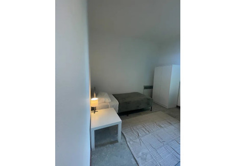 Mieszkanie do wynajęcia - Viale Giuseppe Barilli Quirico Filopanti Bologna, Włochy, 120 m², 773 USD (3210 PLN), NET-100476316