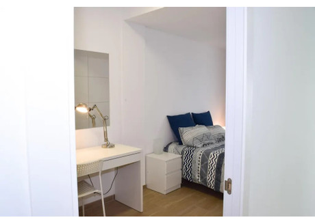 Mieszkanie do wynajęcia - Carrer del Moianès Barcelona, Hiszpania, 70 m², 1266 USD (5177 PLN), NET-100597011