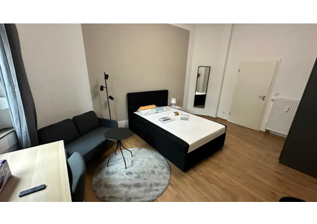 Mieszkanie do wynajęcia - Saalburgallee Frankfurt Am Main, Niemcy, 65 m², 884 USD (3668 PLN), NET-100767959