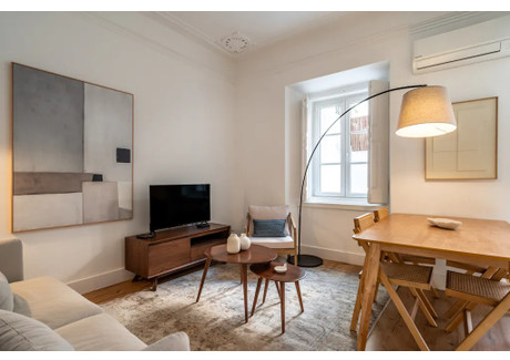 Mieszkanie do wynajęcia - Rua das Trinas Lisbon, Portugalia, 70 m², 2605 USD (10 005 PLN), NET-100768030